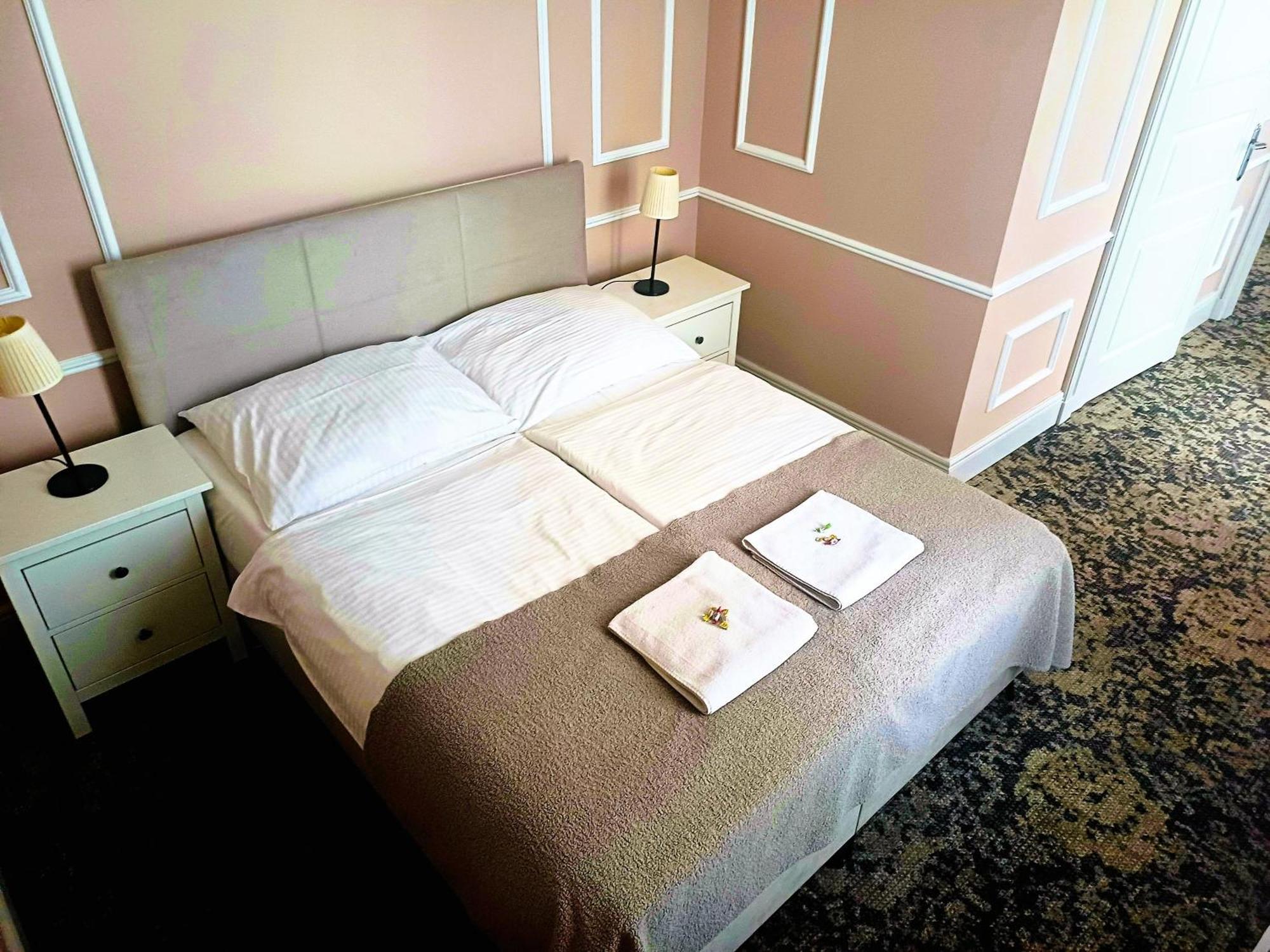 Aparthotel Platinum Apartamenty Inowrocław Extérieur photo